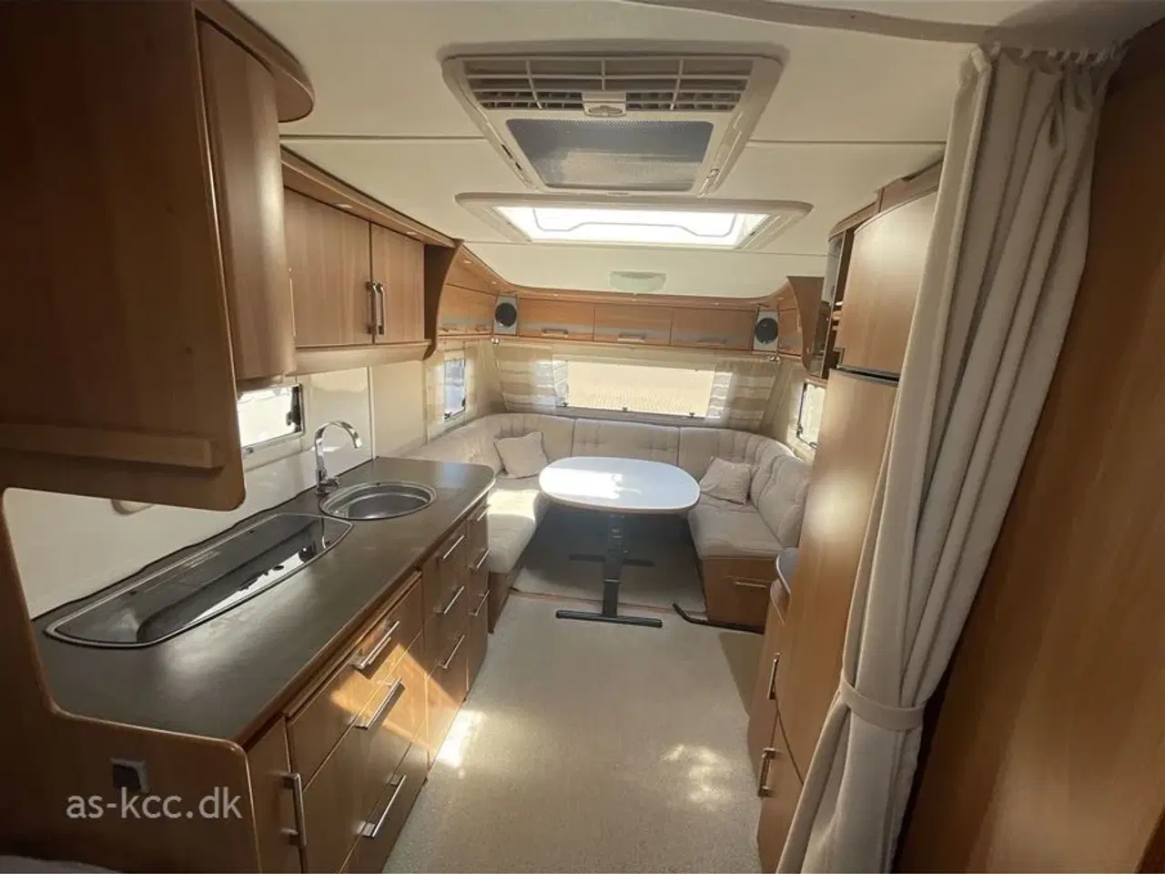 Billede 10 - 2012 - Kabe Classic 520 XL KS   Kabe Classic 520 XL KS årg. 2012. 4 sovepladser, 5 siddepladser, mover Isabella Ventura fortelt, markise, Air con.