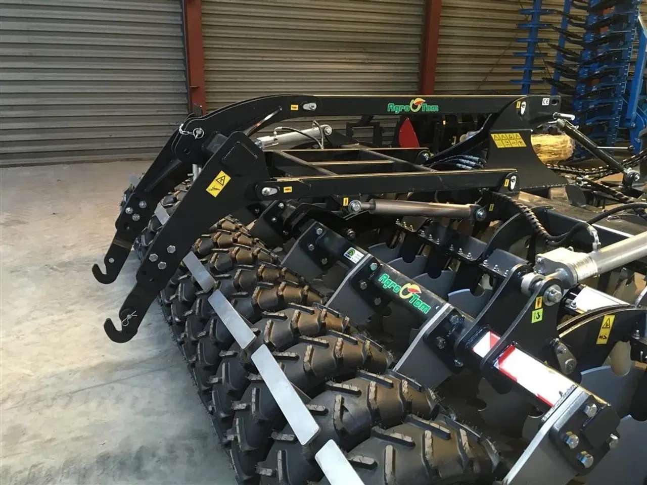 Billede 14 - AGRO - TOM 4 m. bugseret med slæbeplanke