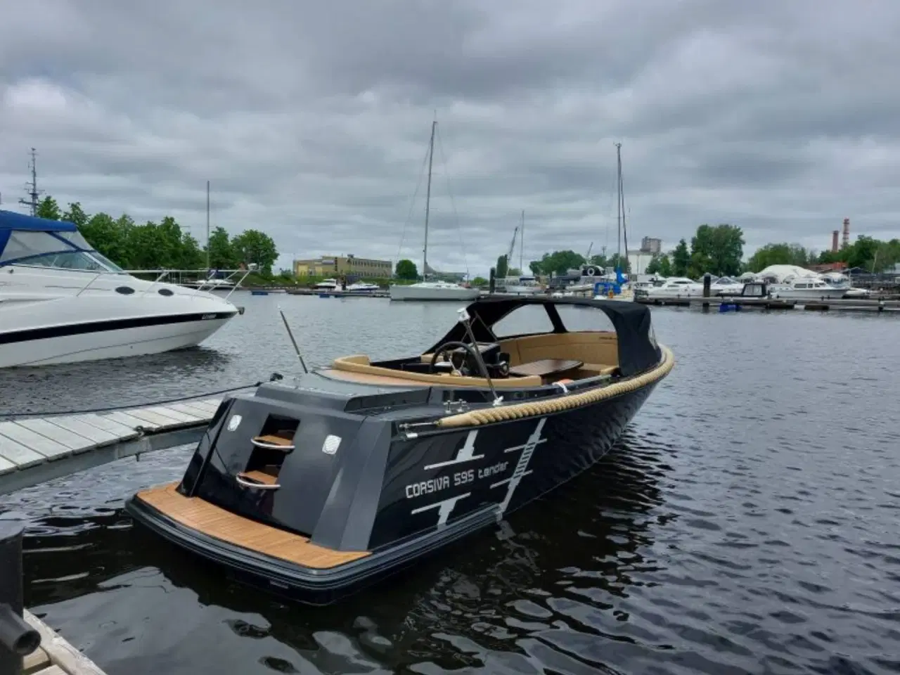 Billede 5 - Corsiva 595 Tender - 40 HK Yamaha/Udstyr