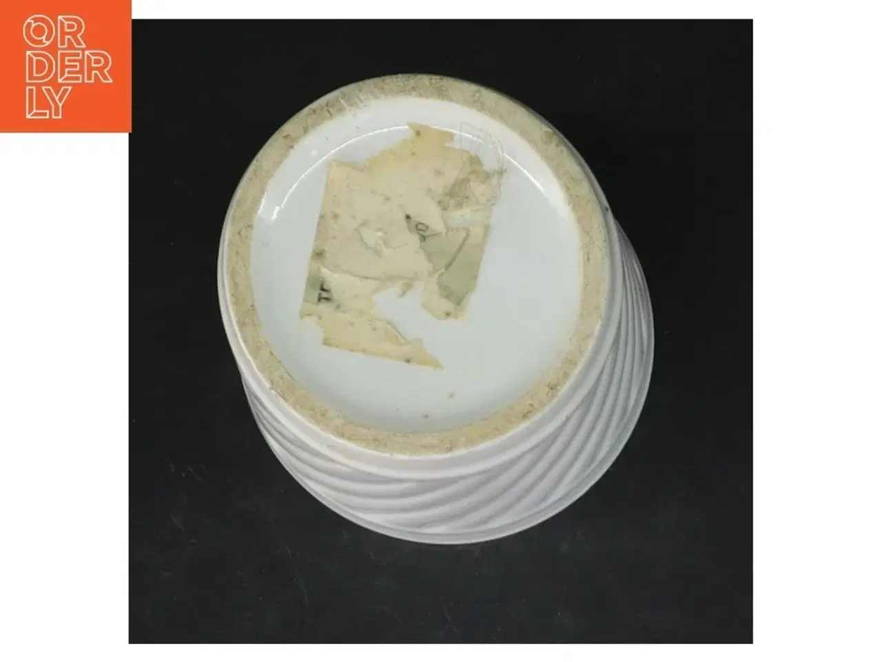 Billede 3 - Brugt hvid porcelænskrukke (str. Ø. 7,5 cm)