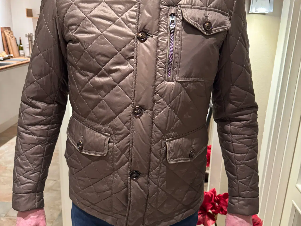 Billede 1 - Flot brunlig jakke