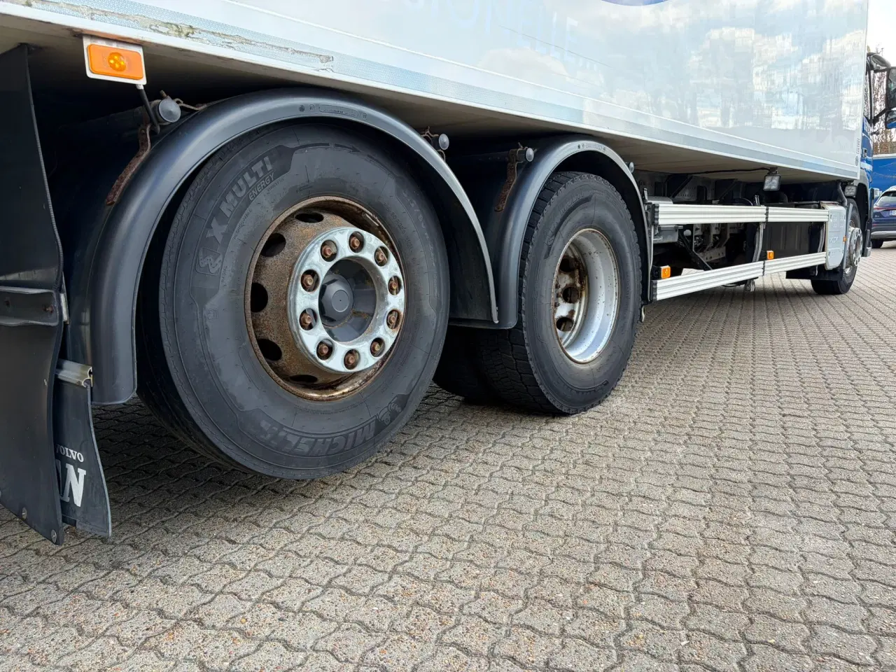 Billede 12 - Volvo FM330, Køle