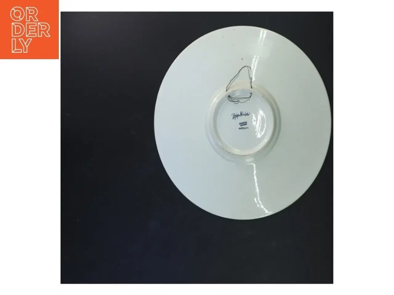 Billede 3 - Dekorativ porcelænstallerken fra Nymølle (str. Ø 31 cm)