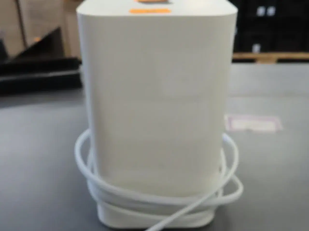 Billede 3 - Router samt trådløst keyboard APPLE