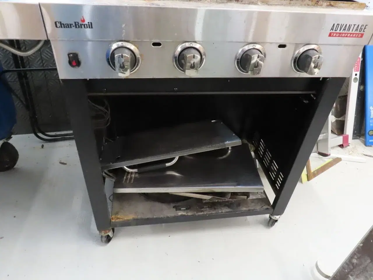 Billede 5 - Div. stiger, grill og container