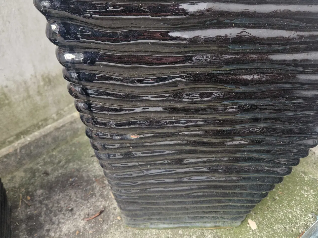 Billede 3 - Stor krukke til udendørs brug