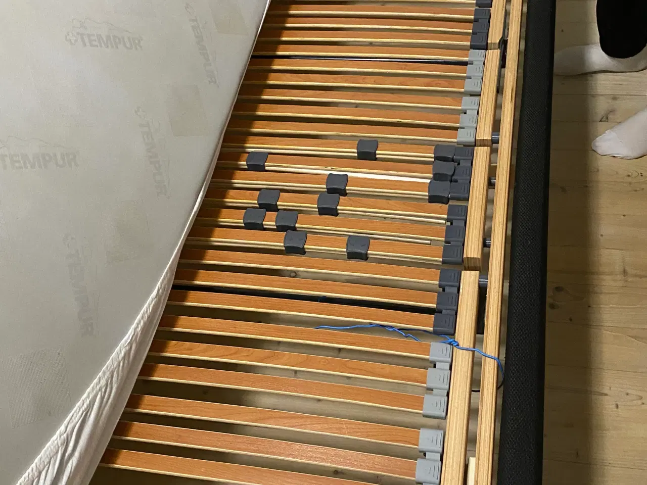 Billede 3 - Sengeramme med lamelbund 