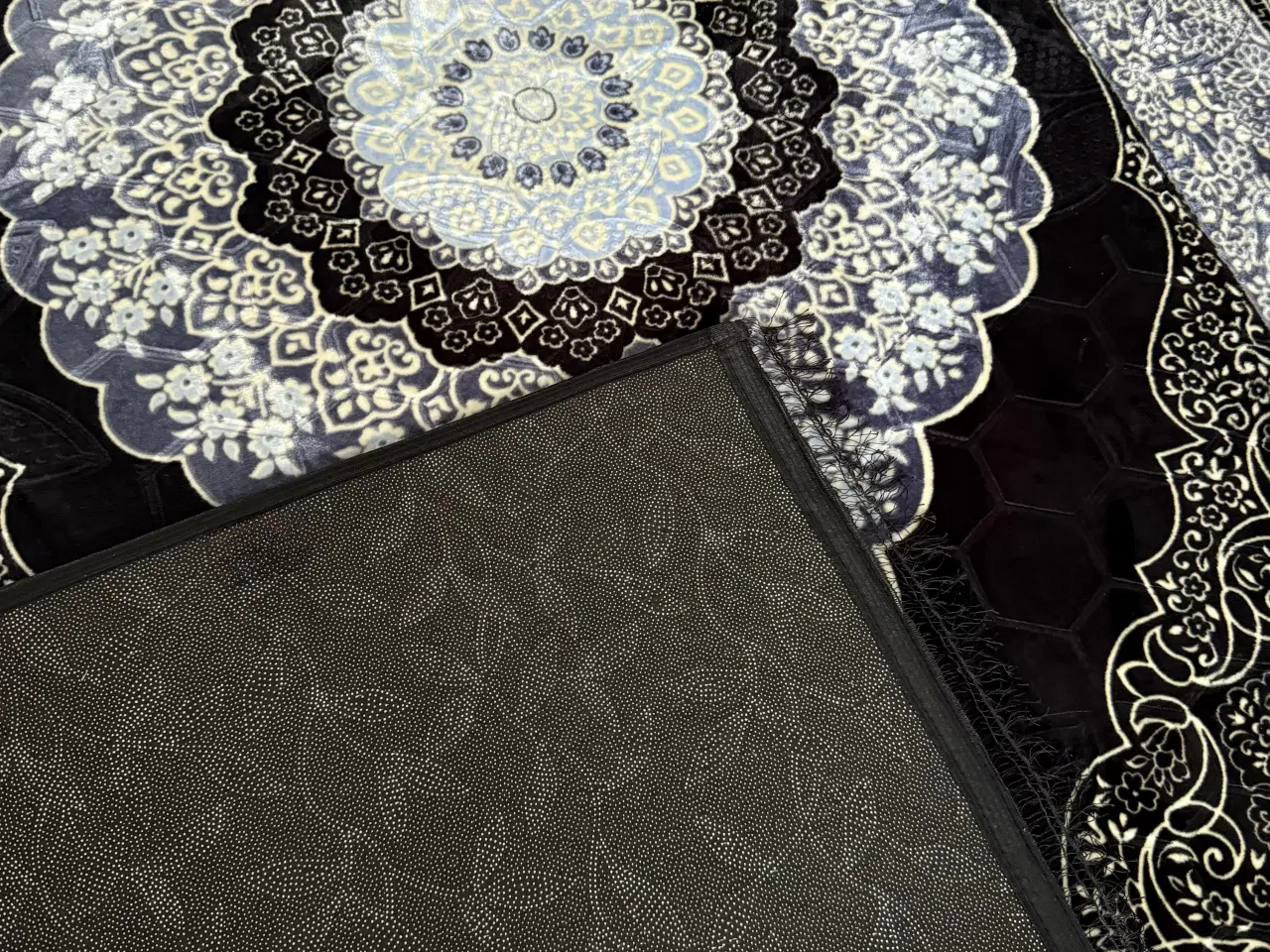 Billede 1 - Tæppe 200x300 