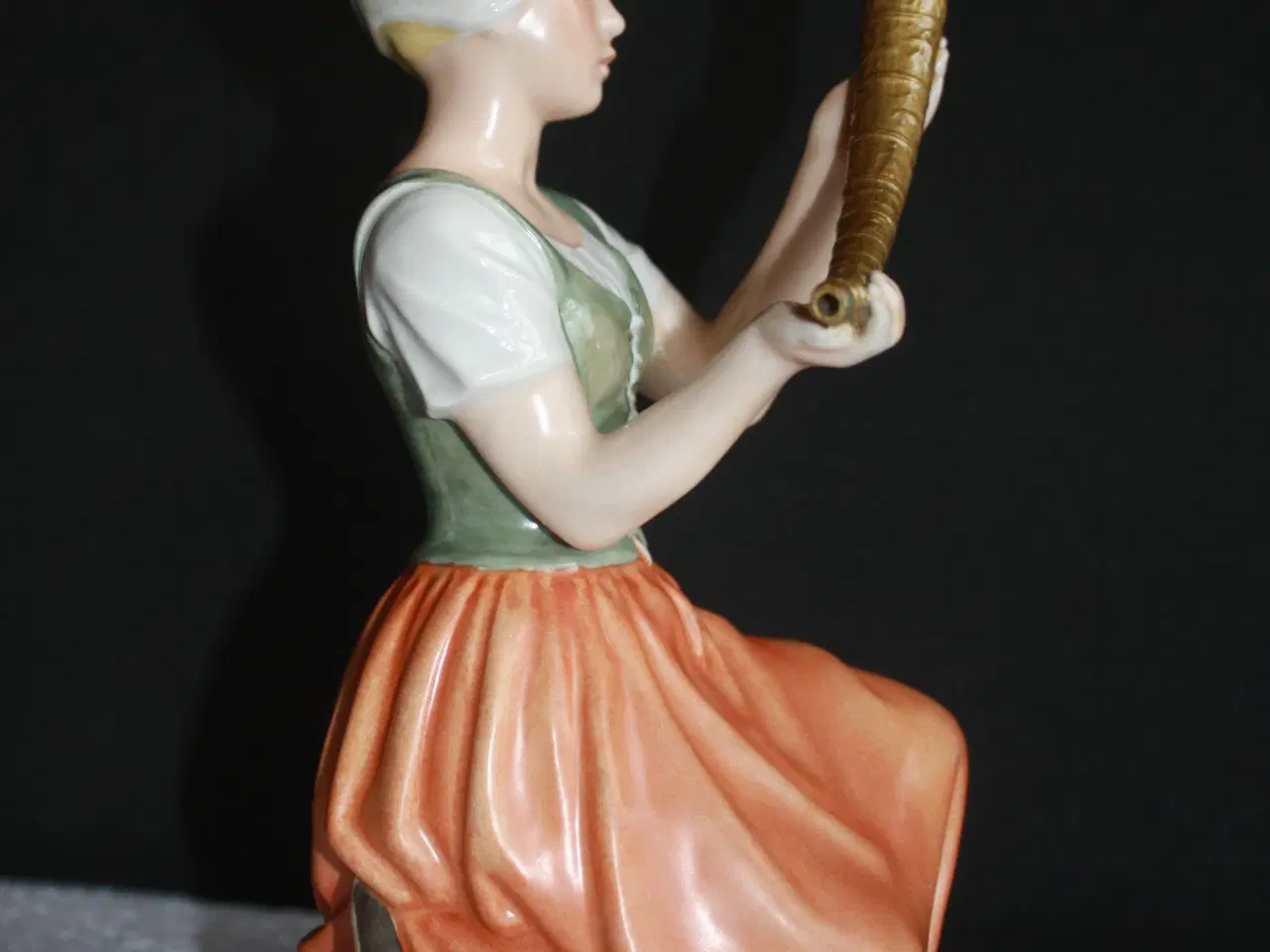 Billede 4 - Pige med guldhorn, Royal copenhagen