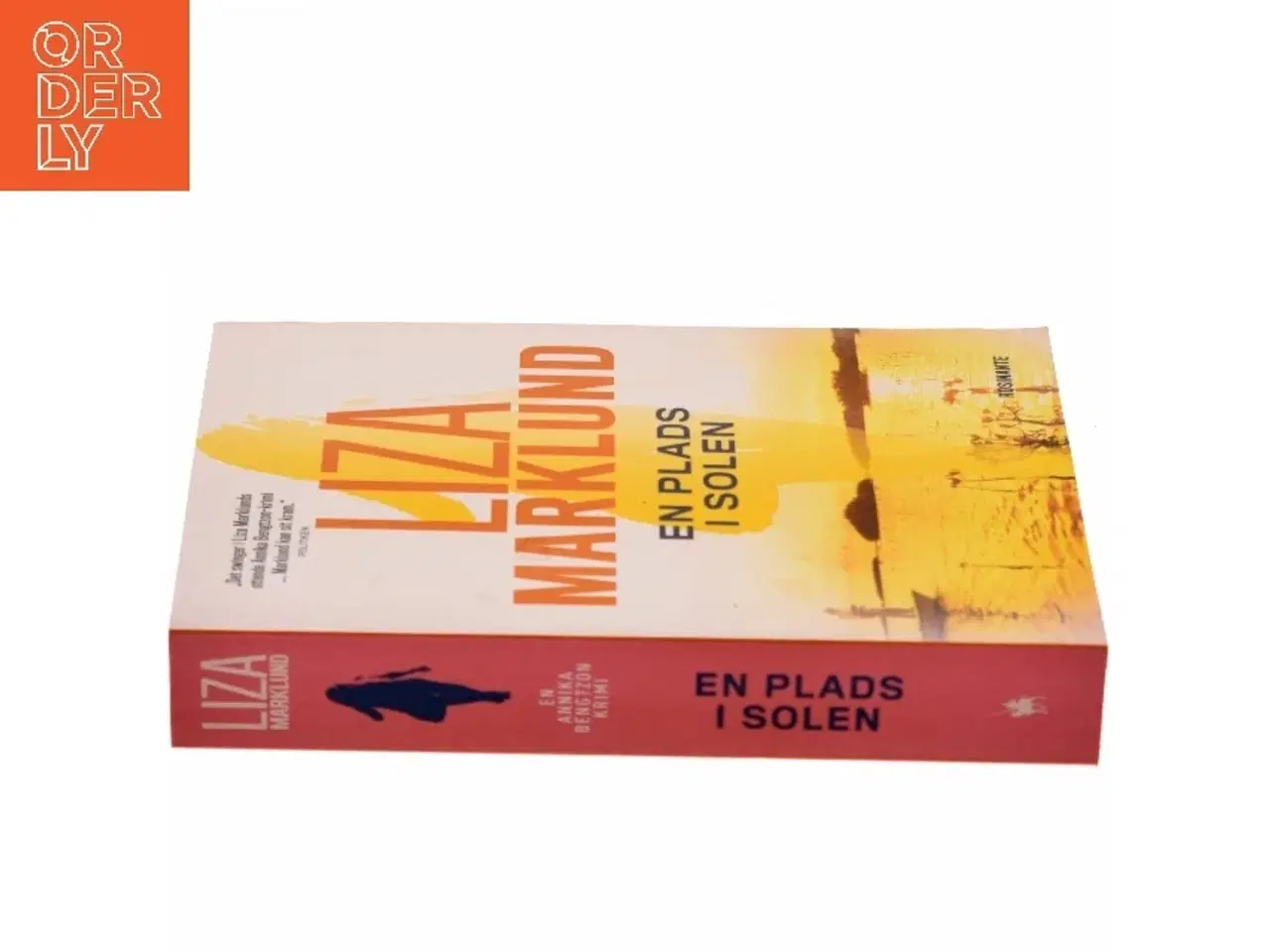 Billede 2 - En plads i solen : krimi af Liza Marklund (Bog)