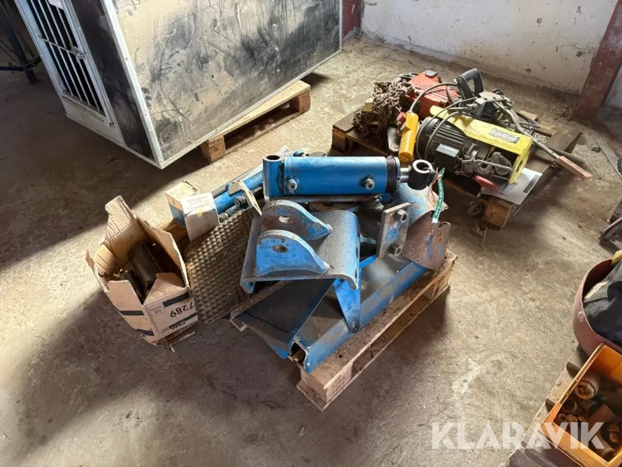 Billede 1 - Landbrugsudstyr samt reservedele