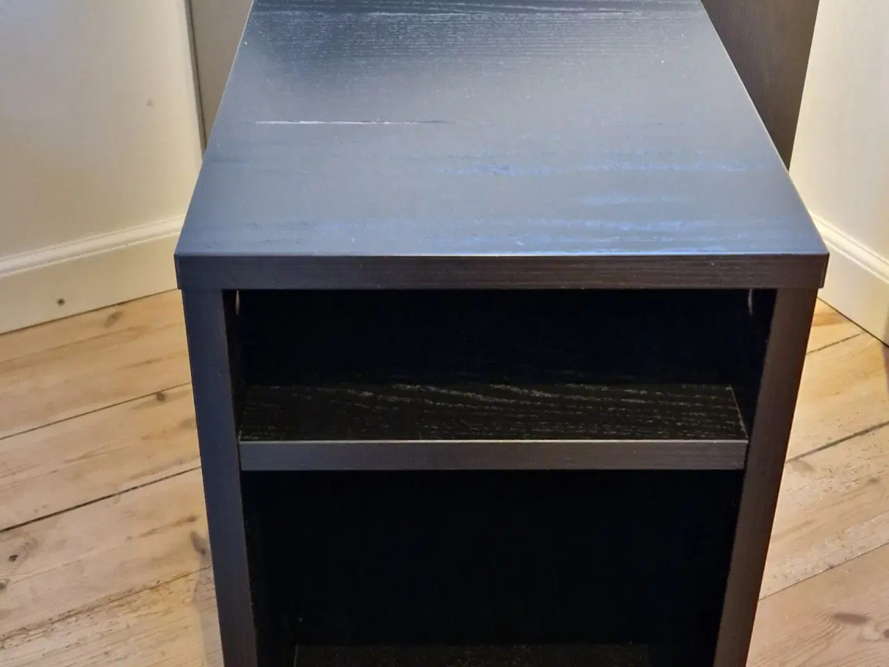 Billede 1 - Sengebord på hjul