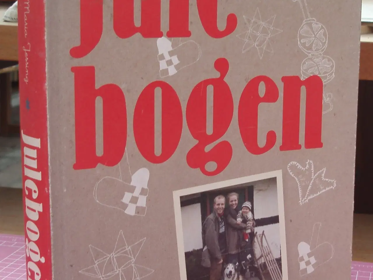 Billede 1 - Julebogen af Theresa Maria Jessing