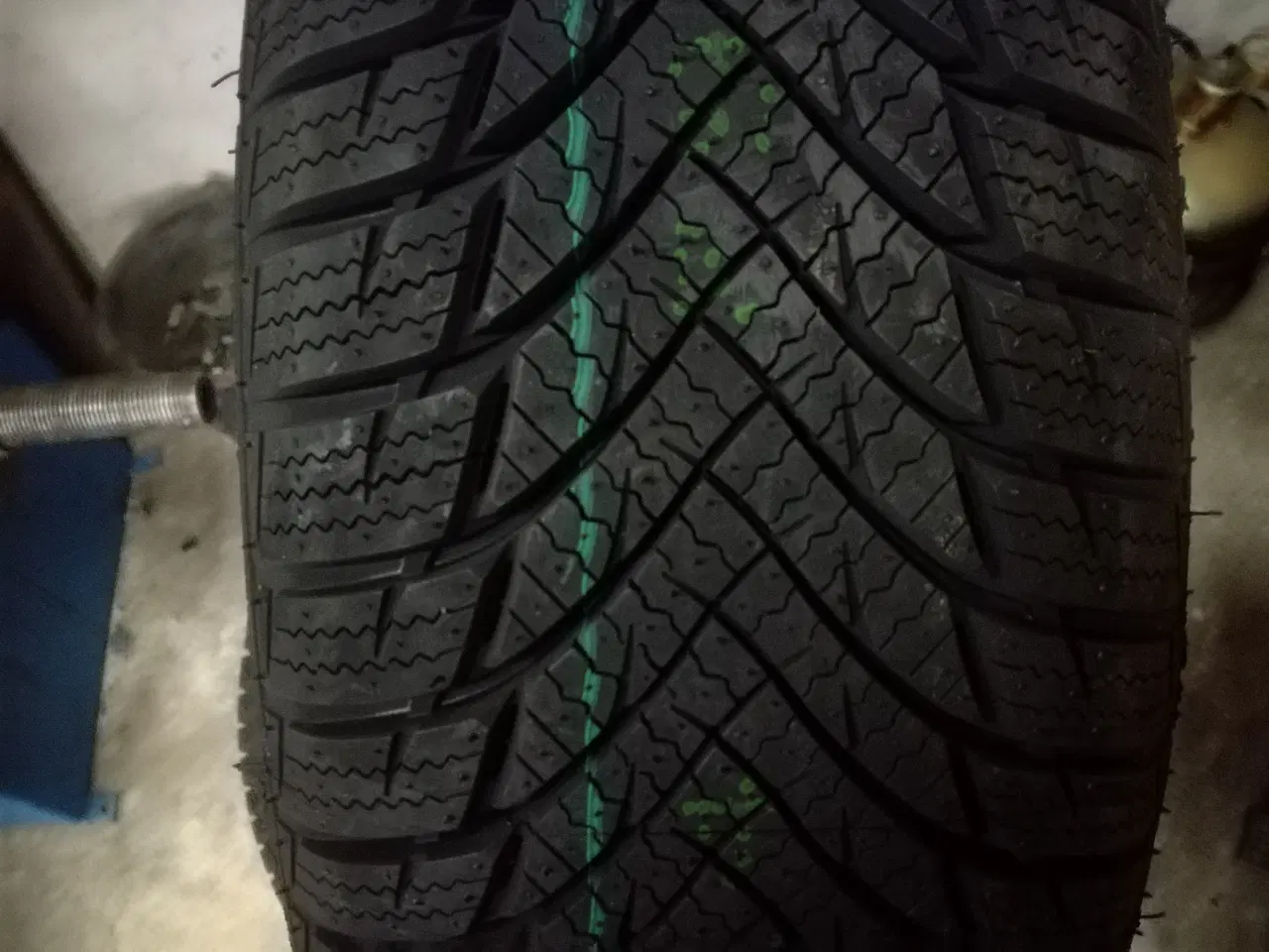 Billede 4 - Vinterhjul Aygo C1 107