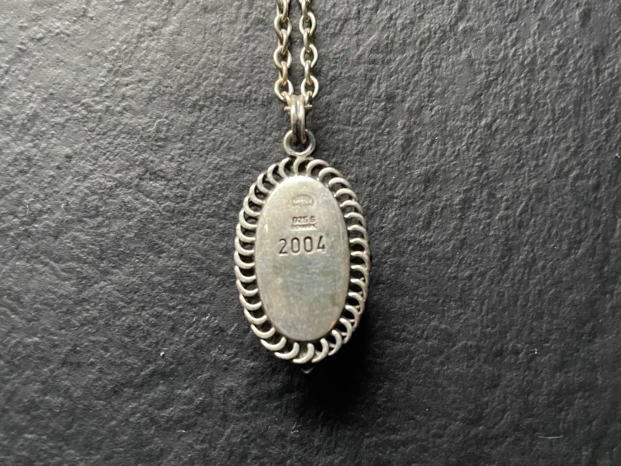 Billede 5 - Georg Jensen heritage årssmykke 2004 i sølv