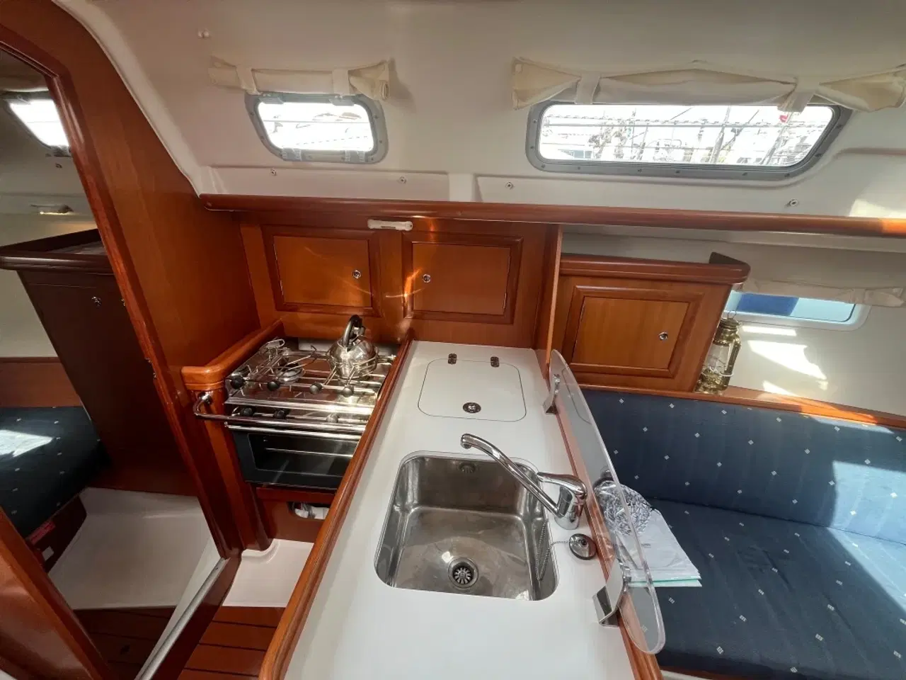 Billede 5 - Beneteau Oceanis 323 Clipper - RESERVERET