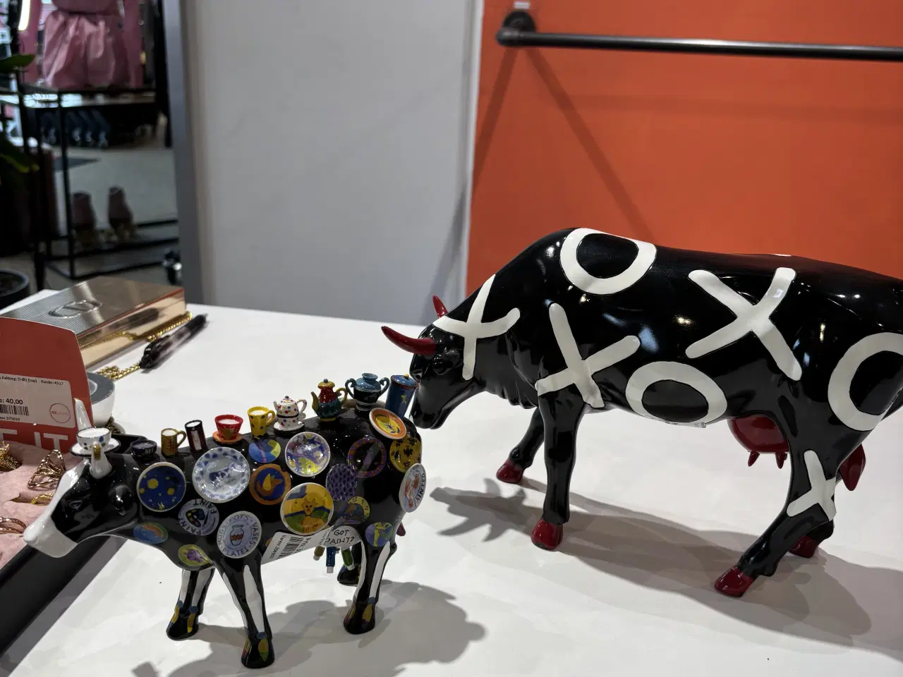 Billede 1 - Cowparade Stor og Lille