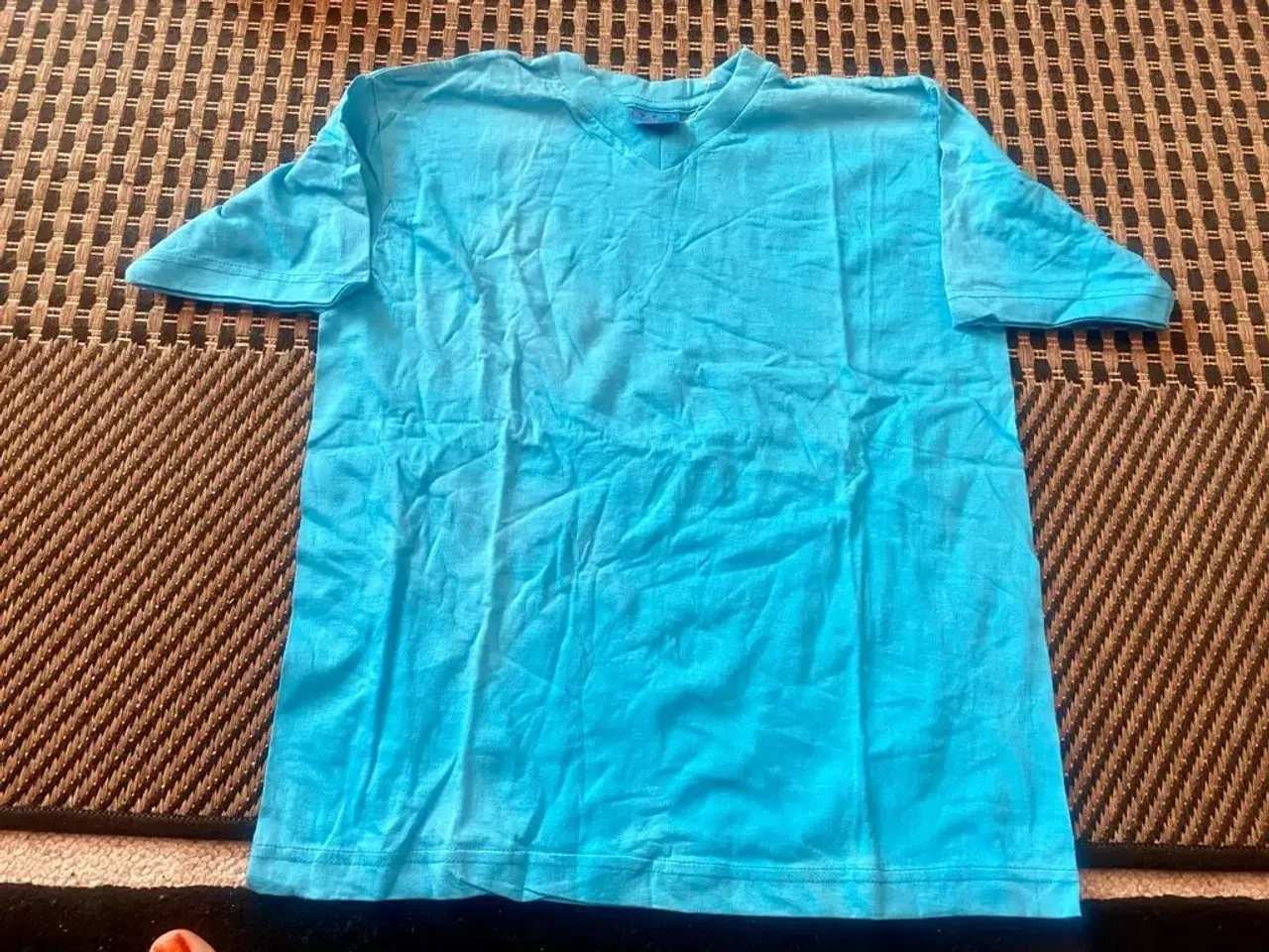 Billede 1 - Ubrugt T shirt til salg