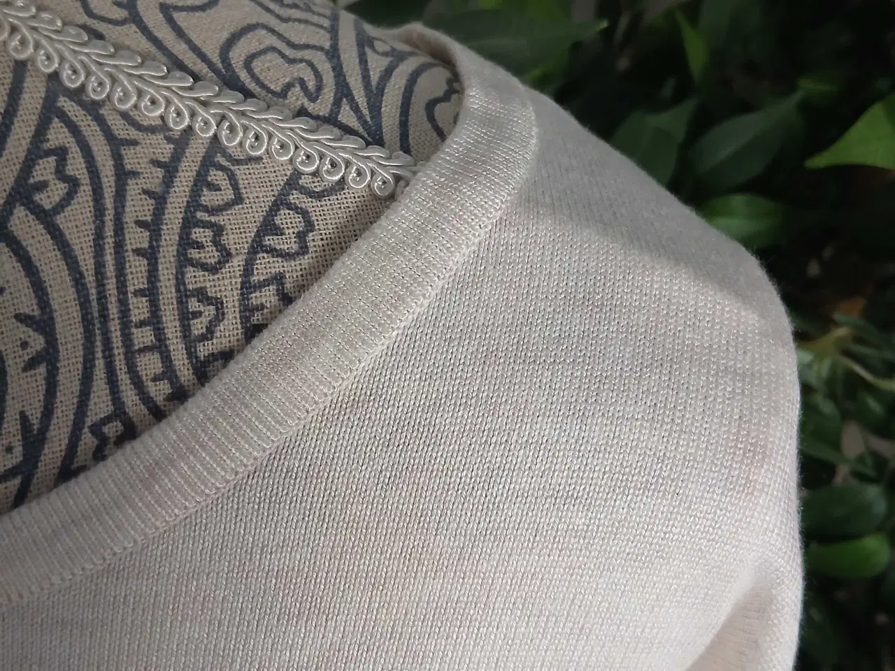 Billede 3 - Trøje. Saint Tropez. Medium/38