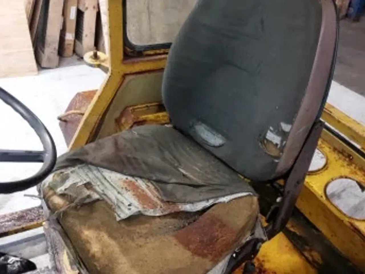 Billede 4 - Hydrema 807  Kabine