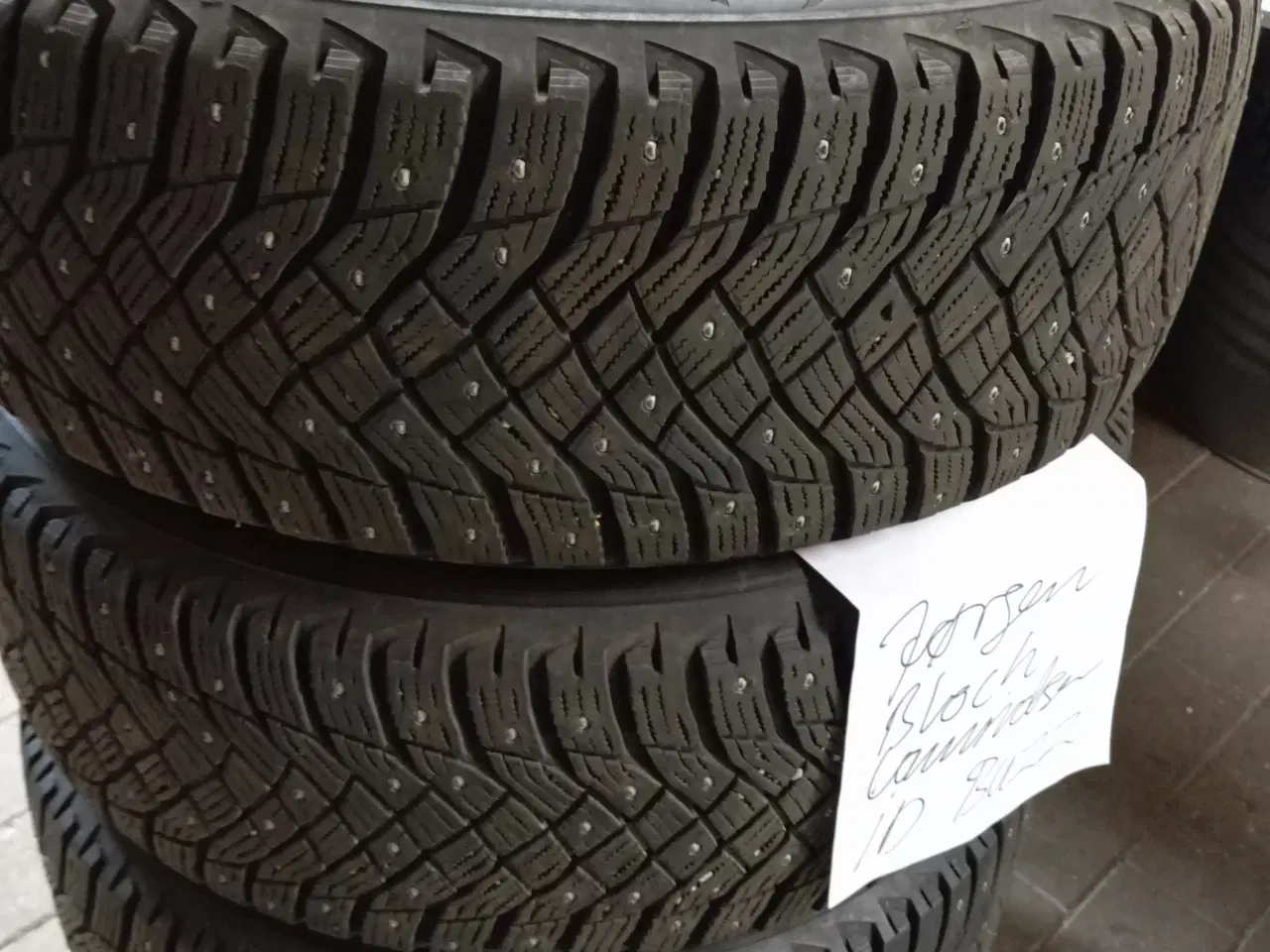 Billede 1 - Vinterdæk med spickes til ID Buzz