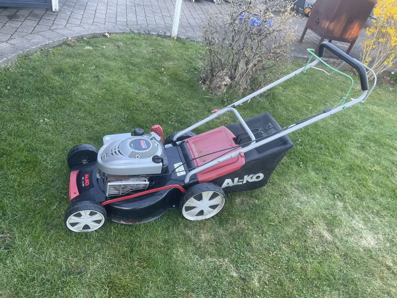 Billede 1 -  plæneklipper, virkelig som ny. Briggs & Stratton 