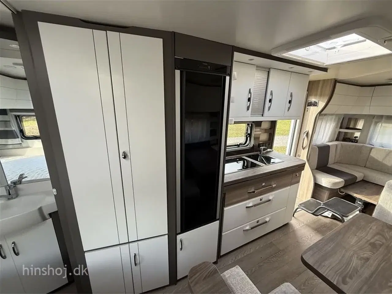 Billede 4 - 2023 - Hobby Excellent Edition 650 KMFe Stor rummelig familievogn med 3 køjer fra Hinshøj Caravan