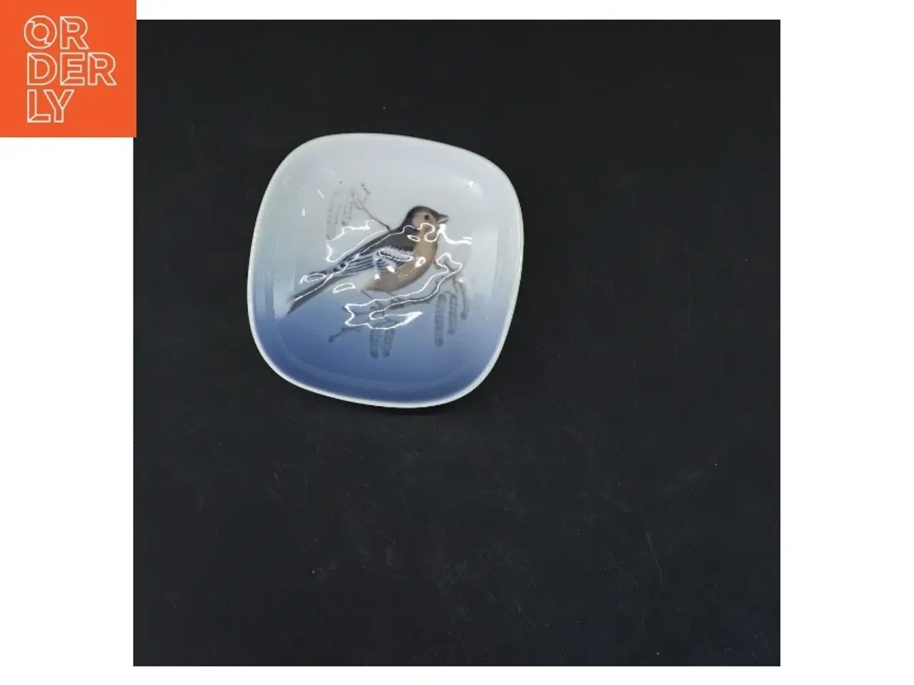 Billede 1 - Dekorativ skål med fuglemotiv fra Royal Copenhagen (str. 2,5x9x9 cm)
