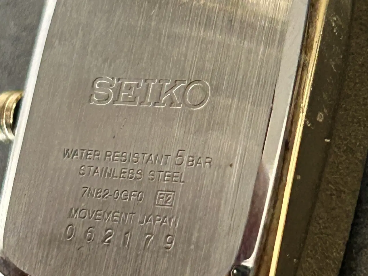 Billede 2 - Seiko dameur armbåndsur guldfarvet