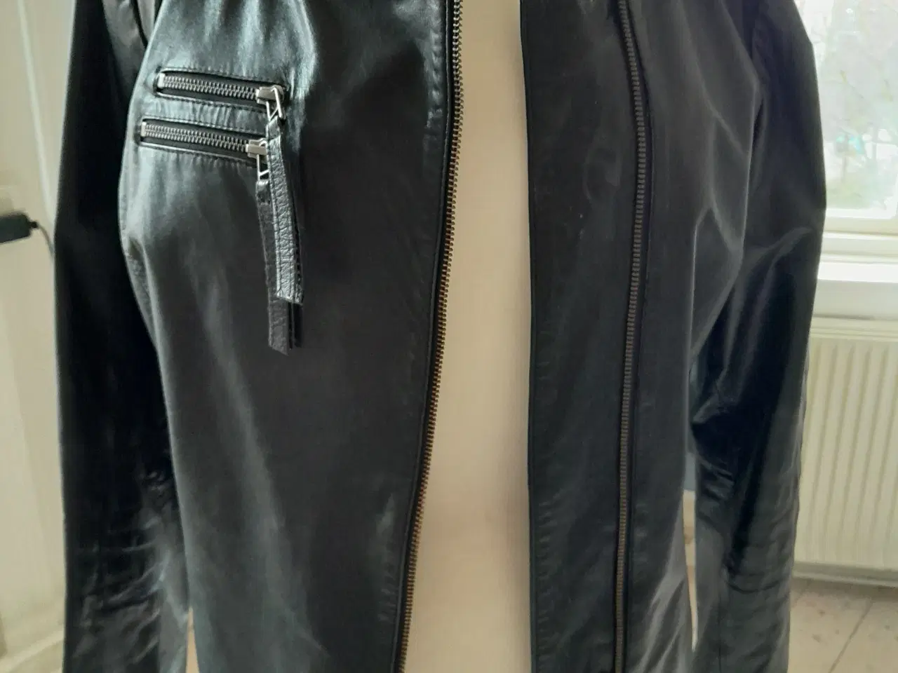 Billede 2 - Skindjakke Selected femme