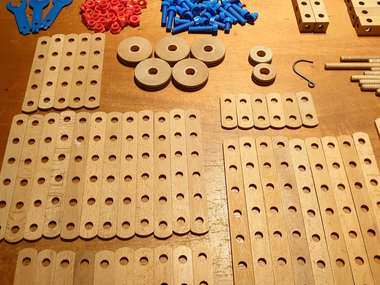 Billede 3 - BILOfix byggesæt med orig. kasse. 1960´erne.