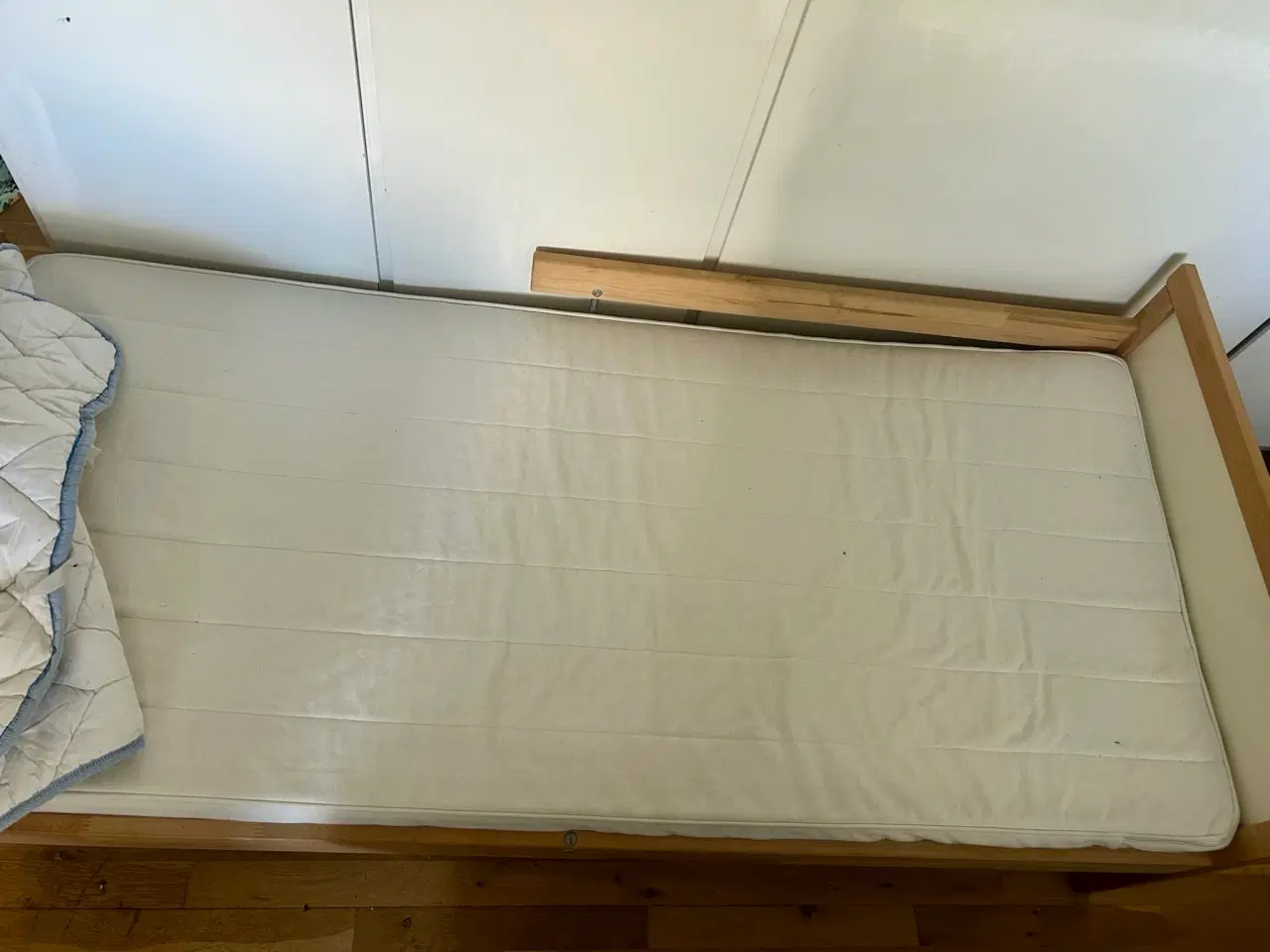 Billede 2 - IKEA Juniorseng