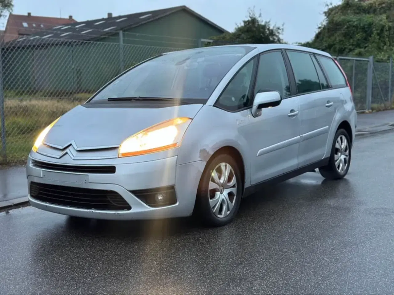 Billede 2 - Citroen C4 Picasso automatgear 7Prs. NYSYNET-LAV K