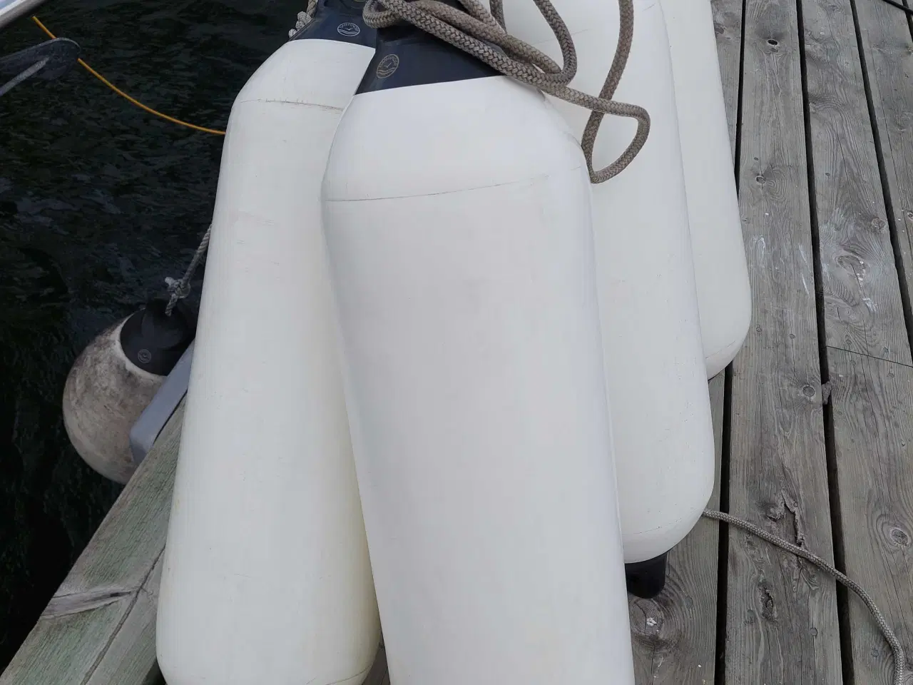 Billede 2 - DAN Fendere 10×35