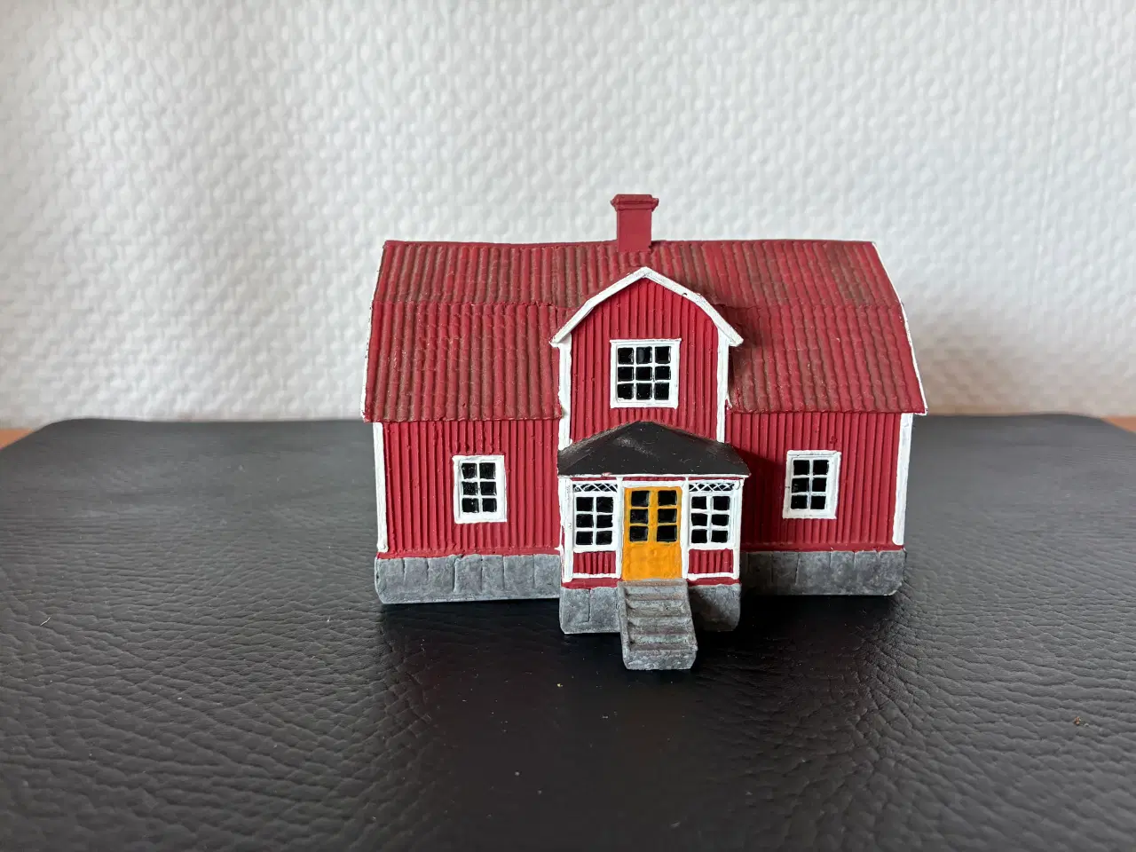 Billede 1 - Trip Trap hus. Katholt. Emil fra Lønneberg hus.