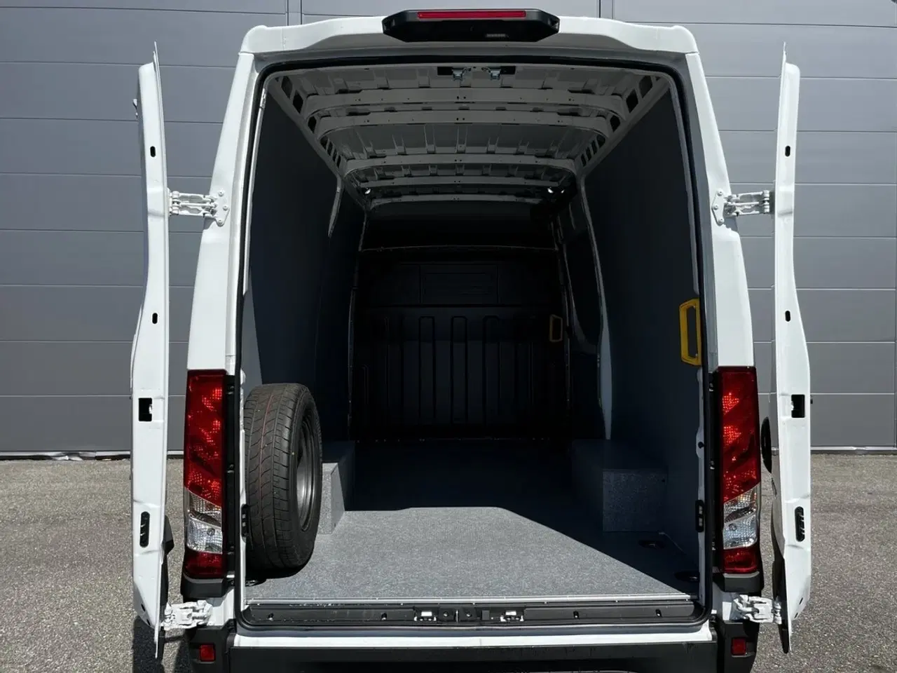 Billede 6 - Iveco Daily 3,0 35S18 12m³ Van AG8