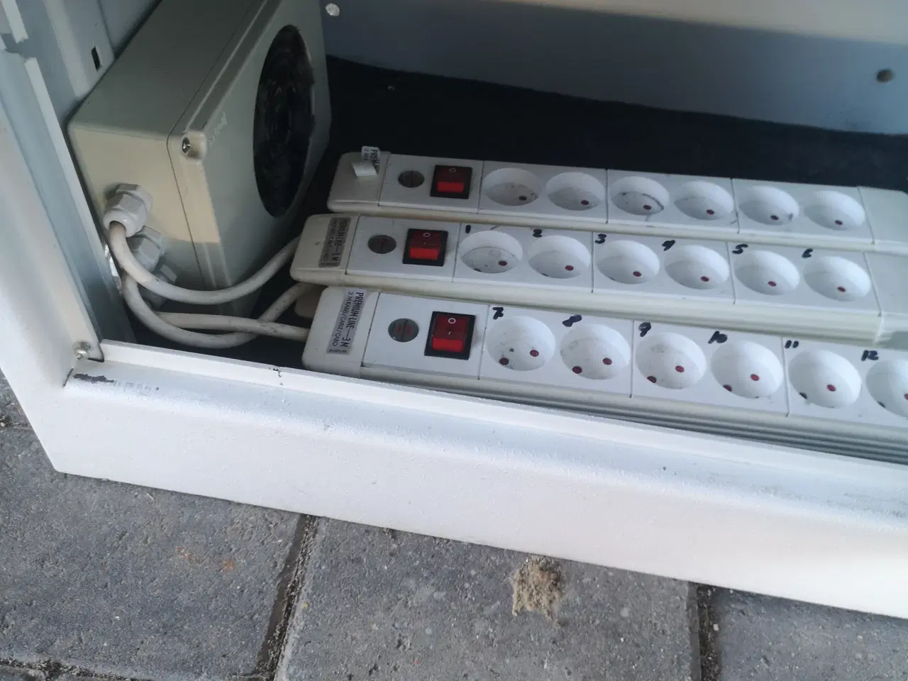 Billede 2 - Stort ammunitionskab