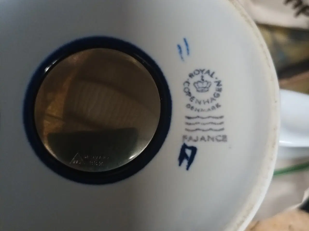 Billede 1 - Royal copenhagen års krus 1982