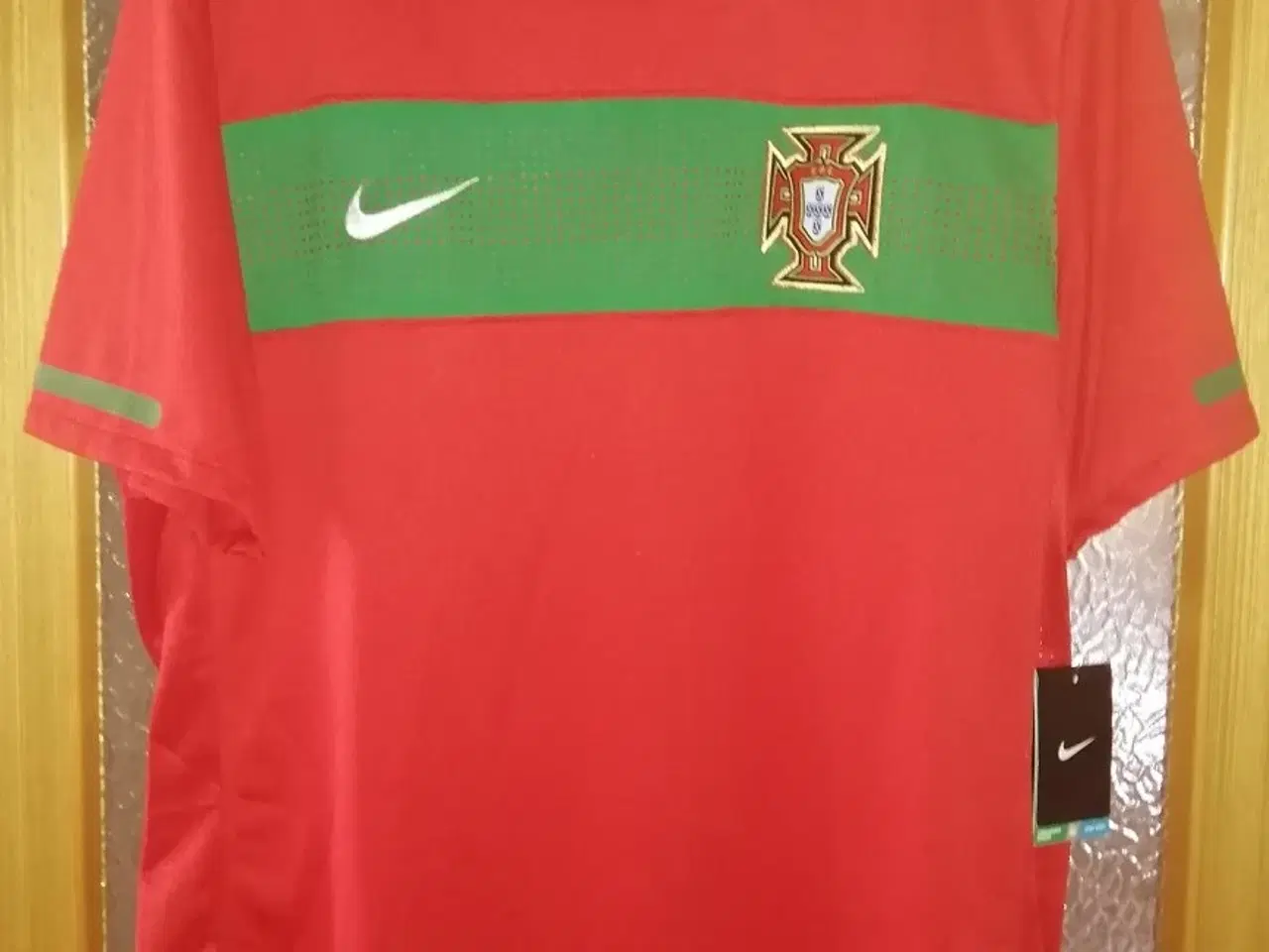 Billede 3 - FODBOLDTRØJE, NY, PORTUGAL HOME 2010-11, XL