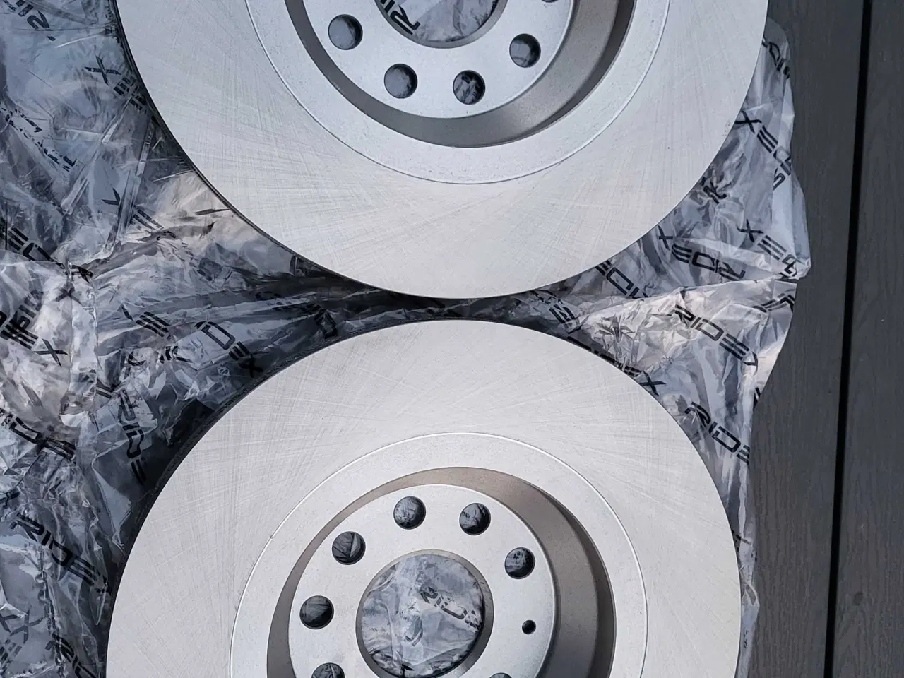 Billede 2 - Bremseskiver til VW passat B7 og Skoda
