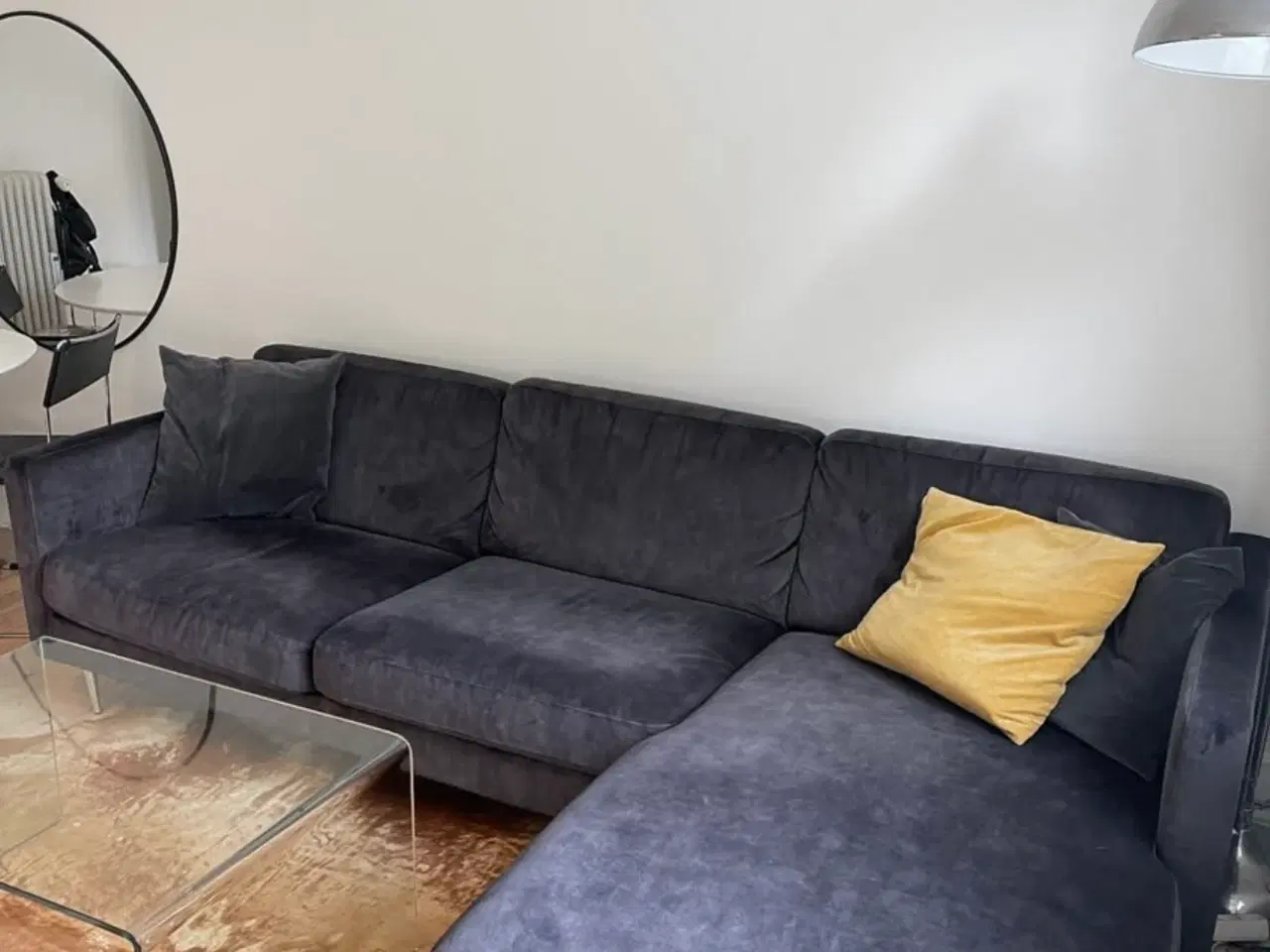 Billede 2 - Mørkegrå sofa 