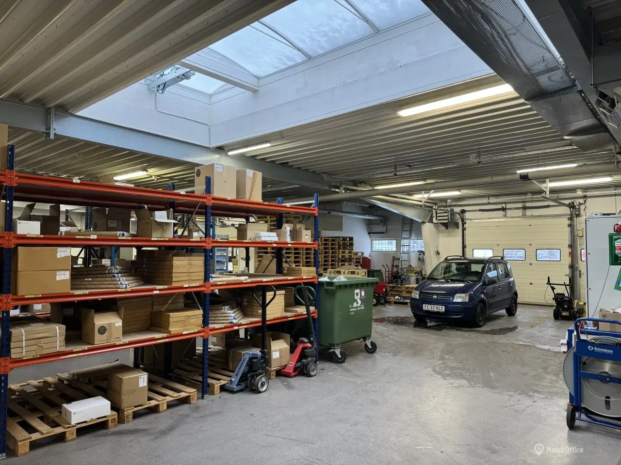 Billede 4 - Sjældent udbudt lager på 1.720 m² og tilhørende kontor på 250 m²