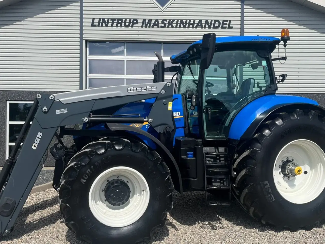 Billede 1 - New Holland T7.270 AC med frontlift og frontlæsser