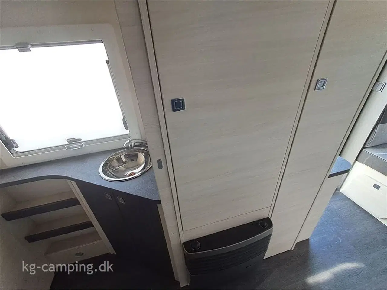 Billede 12 - 2021 - Caravelair Artica 520 V21 Vintervogn fra Caravelair med Aircon og 12V Batteripakke. Kan nedvejes til 1400 kg.