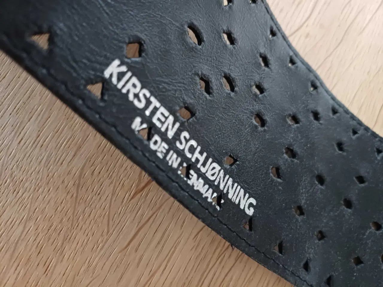 Billede 3 - Sort skindbælte af Kirsten Schjønning 