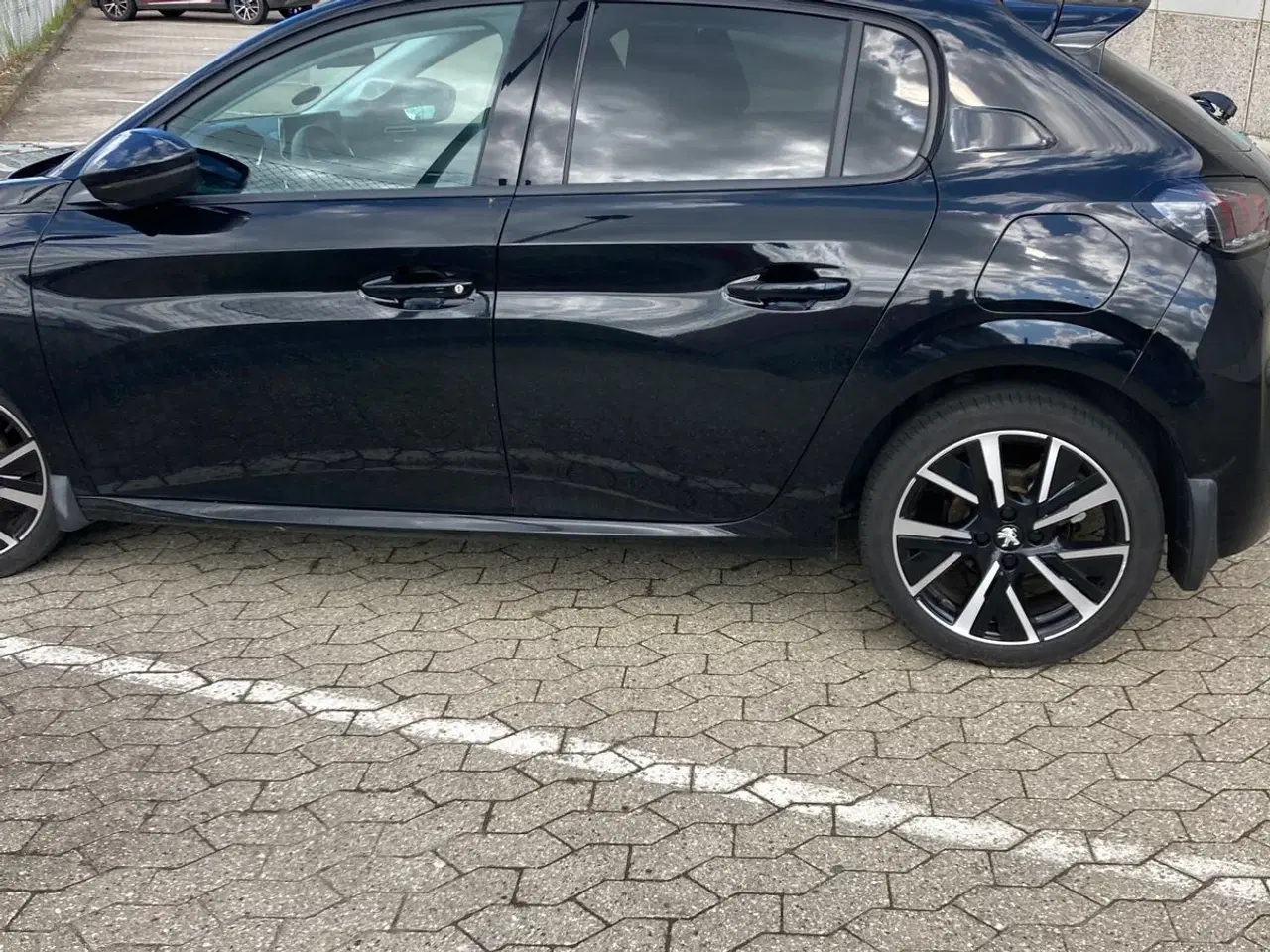 Billede 3 - Peugeot 208 1,2 PureTech 100 Flash EAT8