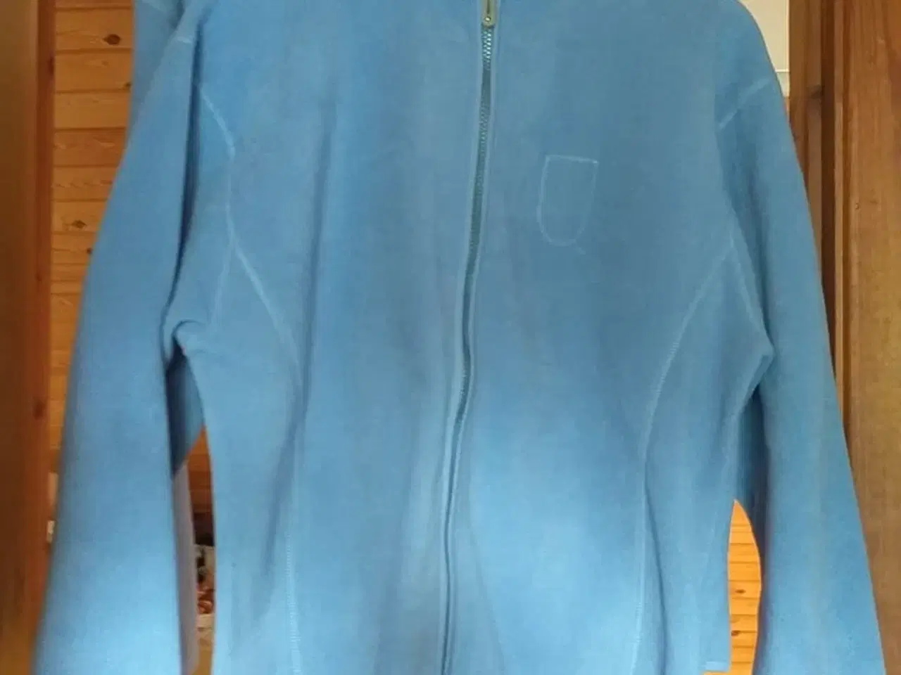 Billede 2 - Hurricane fless trøje er i størrelserne m. og L og