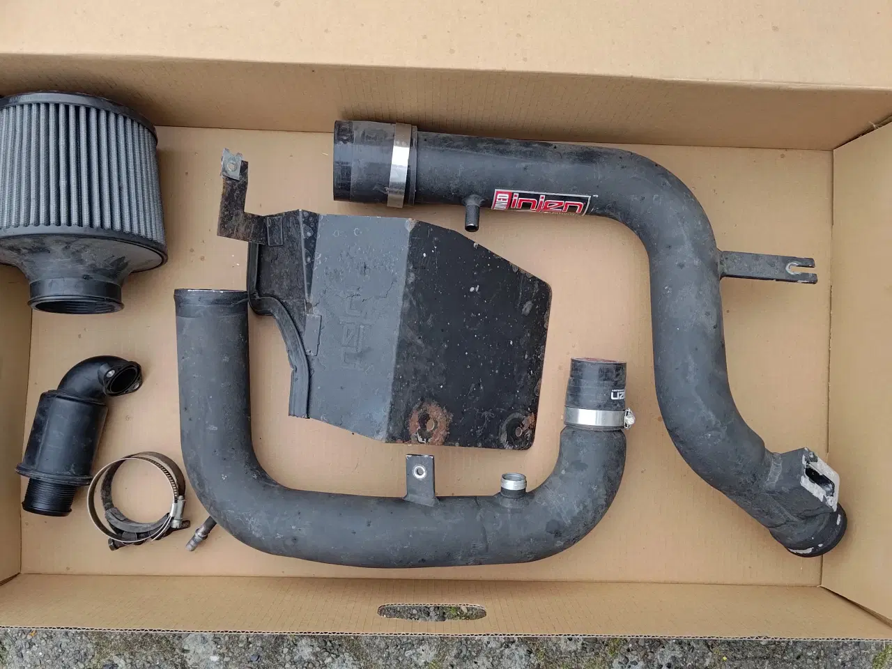 Billede 1 - Tuned injen cold air intake - Ford Fiesta