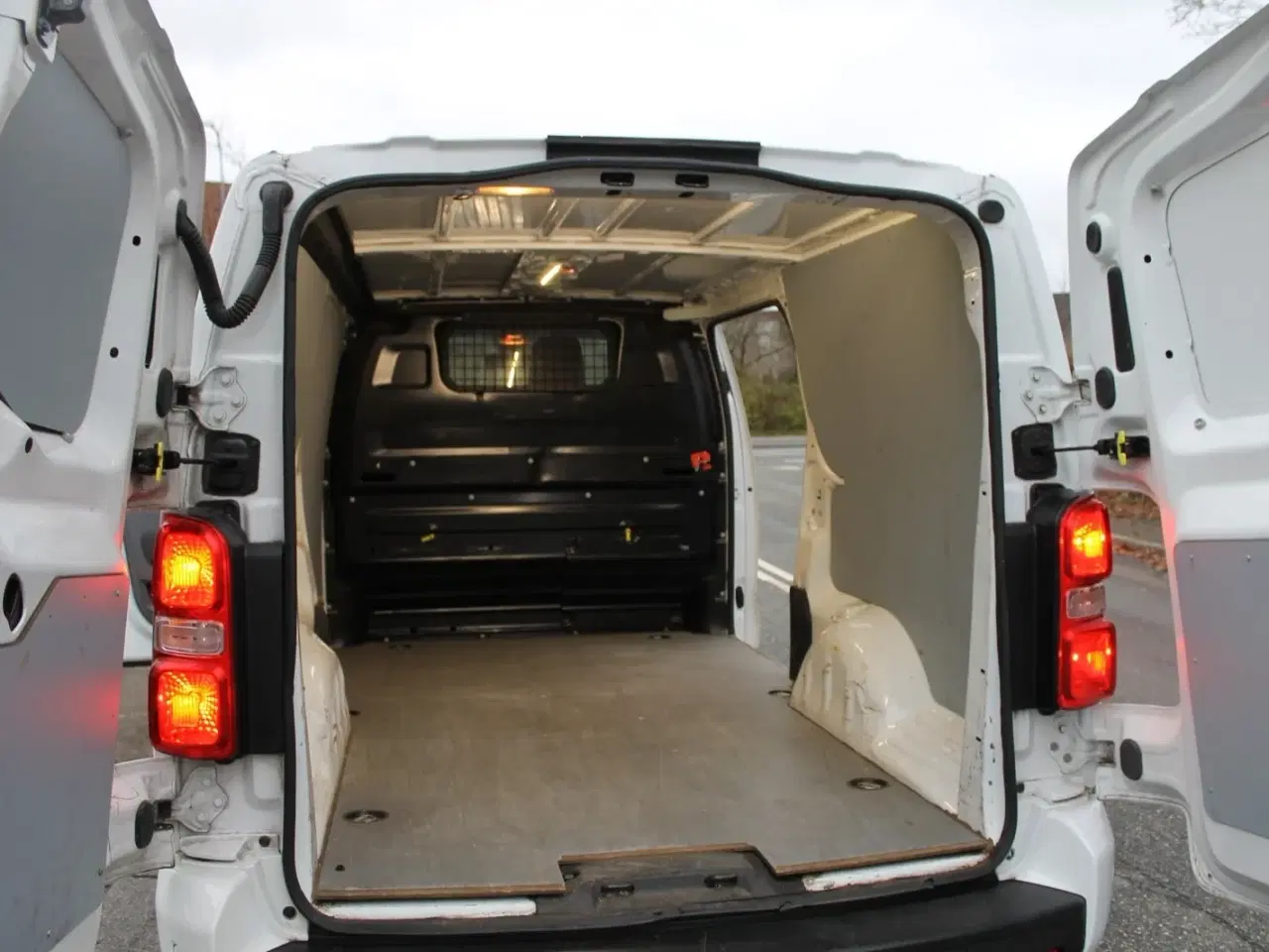 Billede 10 - Citroën Jumpy 2,0 BlueHDi 180 L3N2 EAT6