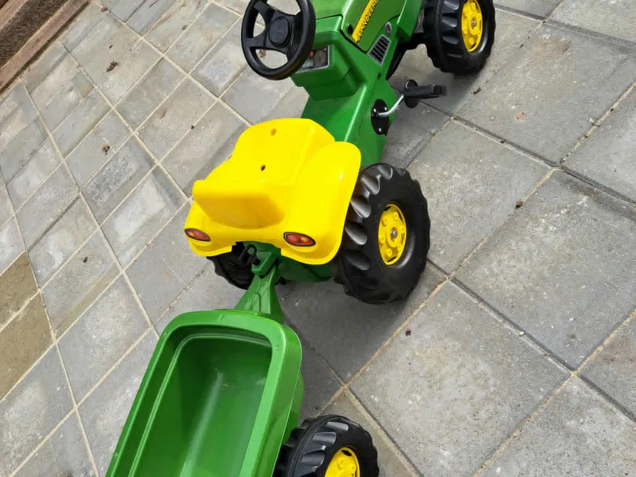 Billede 4 - børne legetøj pedal traktor john deere med vogn
